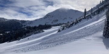 GNFAC: Remarkably weak snowpack requires caution